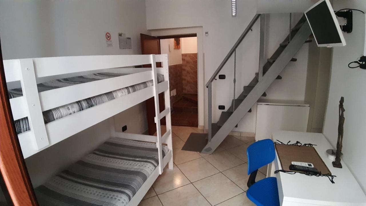 Residenza Il Castello Hotel Naples Luaran gambar