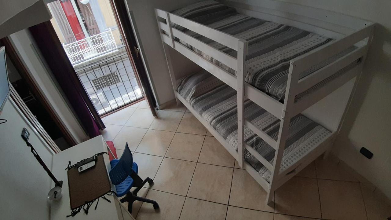 Residenza Il Castello Hotel Naples Luaran gambar
